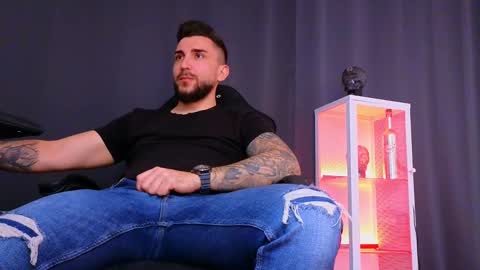 MightyAaron online show from 30, 1, 2025