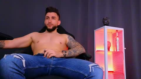 MightyAaron online show from 4, 2, 2025