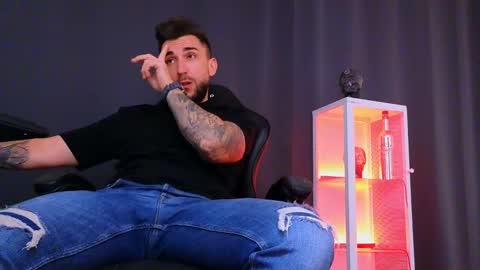 MightyAaron online show from 6, 2, 2025