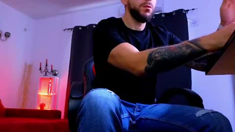 Snapshot of mightyaaron chatting on 12, 7, 2026 MightyAaron online show from 12, 7, 2026