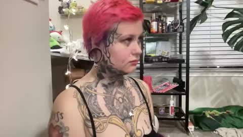 Snapshot of mignightmedliii chatting on 3, 3, 2026 Medli online show from 3, 3, 2026