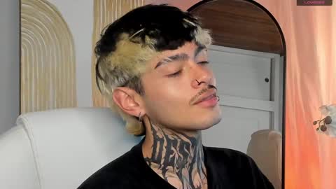 Snapshot of mihailleroy chatting on 9, 12, 2024 MIHAIL LEROY finally independent model online show from 9, 12, 2024