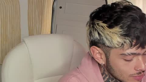 Snapshot of mihailleroy chatting on 8, 1, 2025 MIHAIL LEROY finally independent model online show from 8, 1, 2025