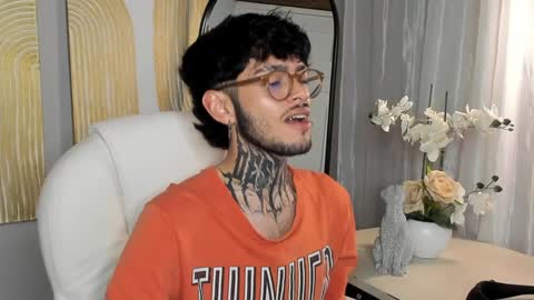 Snapshot of mihailleroy chatting on 1, 2, 2025 MIHAIL LEROY finally independent model online show from 1, 2, 2025