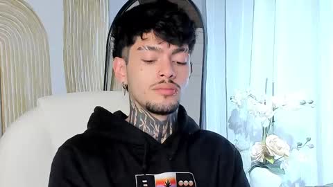 Snapshot of mihailleroy chatting on 10, 3, 2025 MIHAIL LEROY finally independent model online show from 10, 3, 2025