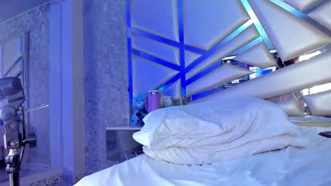 MIA 3 online show from 26, 2, 2026