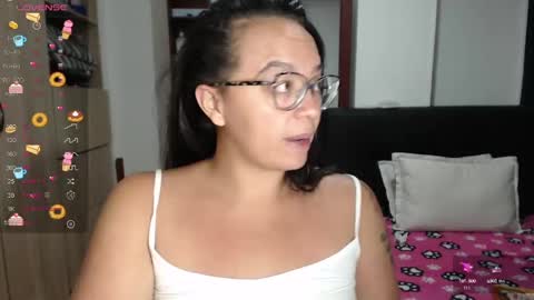 Snapshot of miia_big1boobs chatting on 23, 2, 2025 miia big1boobs online show from 23, 2, 2025