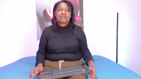 Snapshot of miia_blace chatting on 25, 6, 2026 miia_blace online show from 25, 6, 2026