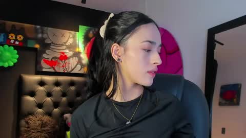 Snapshot of miia_bratz chatting on 7, 5, 2026 miia_bratz online show from 7, 5, 2026