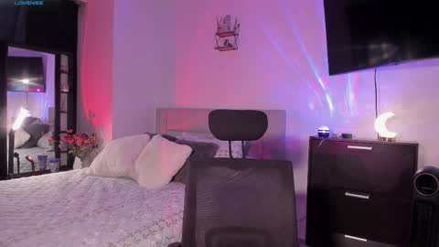 Mia Jhones online show from 30, 3, 2026