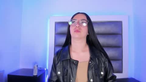 Mia online show from 1, 3, 2026