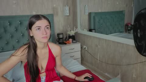 Snapshot of miia_velvett chatting on 21, 4, 2026 miia_velvett online show from 21, 4, 2026