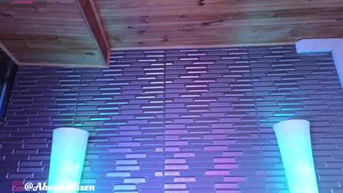 Snapshot of miia_zarate chatting on 19, 12, 2024 Ma - online show from 19, 12, 2024