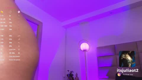 Snapshot of miissjulia chatting on 18, 1, 2025 online show from 18, 1, 2025