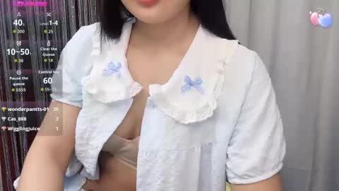 Snapshot of miixuuee chatting on 10, 5, 2026 Ema online show from 10, 5, 2026