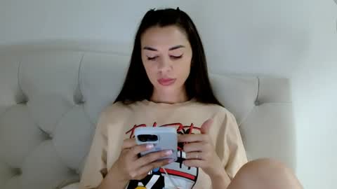 Snapshot of mika_gold7 chatting on 21, 6, 2026 Mika online show from 21, 6, 2026