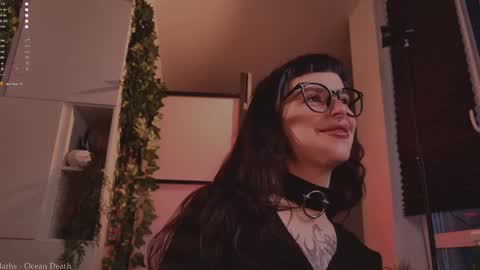 mika_moon_ online show from 26, 10, 2025