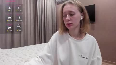 Mika online show from 4, 11, 2025