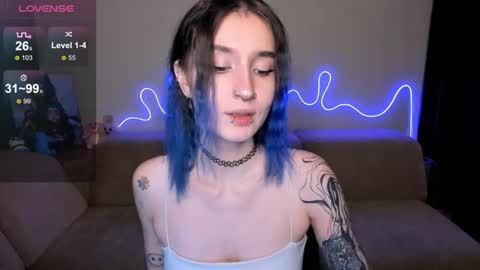 Mika online show from 21, 11, 2025