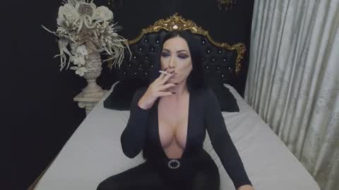 Mikaela online show from 27, 11, 2025