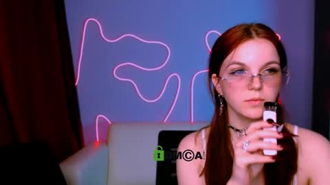 Snapshot of mikameovv chatting on 8, 5, 2026 Mika online show from 8, 5, 2026