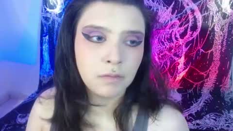 Snapshot of mikaskullcs chatting on 16, 7, 2026 Mika online show from 16, 7, 2026