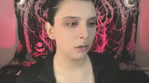Snapshot of mikaskullcs chatting on 27, 7, 2026 Mika online show from 27, 7, 2026