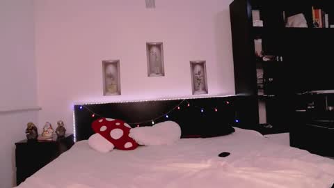 mikaylaraven online show from 21, 12, 2025