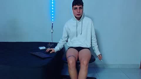 Mike IMDEPENDIENT MODEL online show from 16, 12, 2025