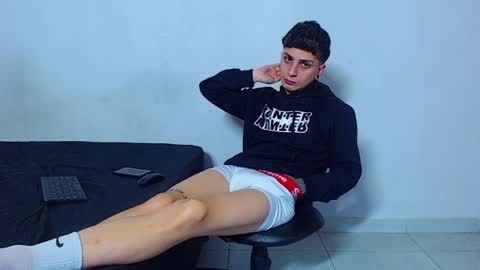 Mike IMDEPENDIENT MODEL online show from 8, 6, 2026