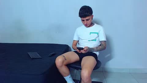 Mike IMDEPENDIENT MODEL online show from 10, 6, 2026