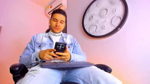 Mike  online show from 13, 1, 2026