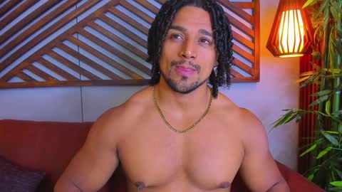 Snapshot of mike_estevess chatting on 25, 1, 2025 online show from 25, 1, 2025