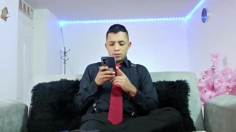 mike_fetiche online show from 17, 12, 2025