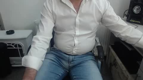 Snapshot of mike_master30 chatting on 17, 1, 2025 MikeMaster online show from 17, 1, 2025