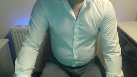 Snapshot of mike_master30 chatting on 6, 4, 2026 MikeMaster online show from 6, 4, 2026