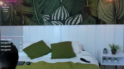 Mike Montoya online show from 2, 12, 2025