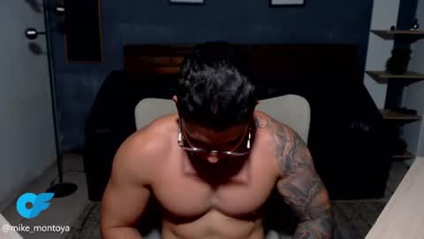 Snapshot of mike_montoya chatting on 6, 8, 2026 Mike Montoya online show from 6, 8, 2026