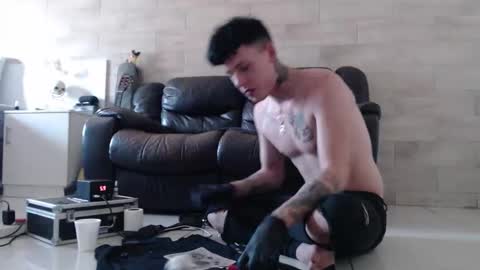 Snapshot of mikeandjax chatting on 11, 9, 2025 Hot Buns online show from 11, 9, 2025