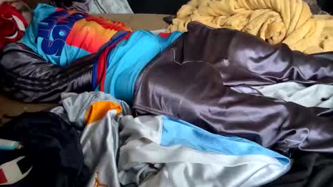 Snapshot of mikeballshorts chatting on 3, 3, 2026 mikeballshorts online show from 3, 3, 2026