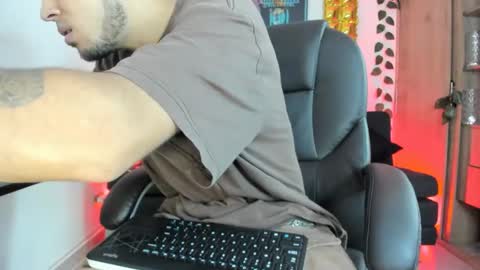 mikee_scooth online show from 27, 12, 2024