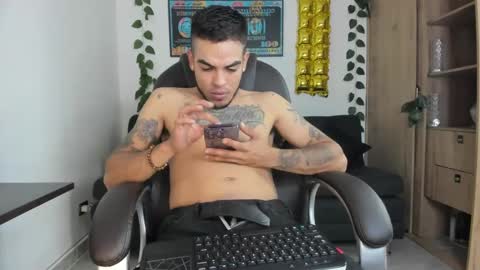 mikee_scooth online show from 29, 12, 2024