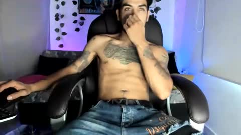 mikee_scooth online show from 18, 9, 2025