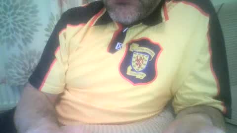 Snapshot of mikehockishuge9 chatting on 21, 6, 2026 mikehockishuge9 online show from 21, 6, 2026