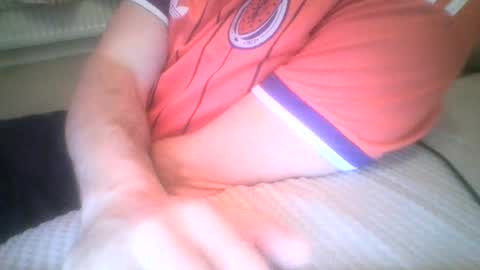 Snapshot of mikehockishuge9 chatting on 5, 7, 2026 mikehockishuge9 online show from 5, 7, 2026