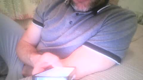 Snapshot of mikehockishuge9 chatting on 1, 8, 2026 mikehockishuge9 online show from 1, 8, 2026