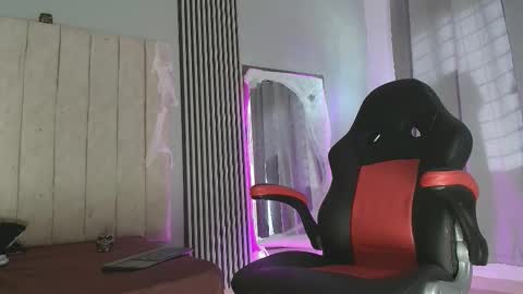 mikey_banji online show from 8, 10, 2025