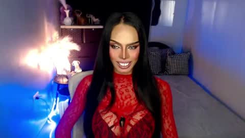 Mistress MikeyAlawi online show from 19, 5, 2026