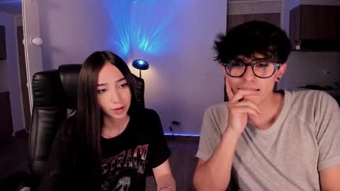 Snapshot of mikeyvioleta chatting on 26, 11, 2025 VIOLETAMIKE online show from 26, 11, 2025