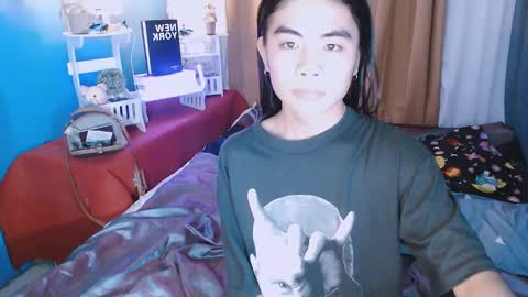 Mikhayla and Zeus online show from 4, 12, 2024